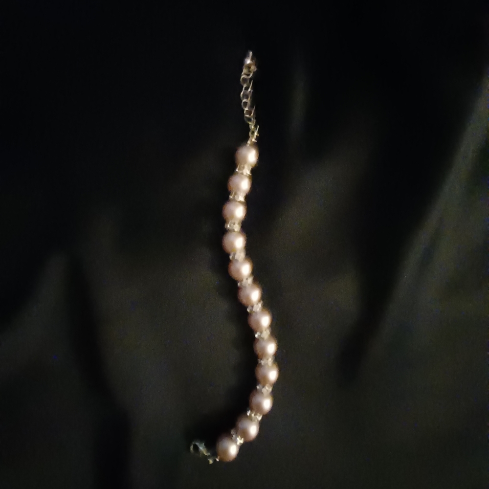 7 1/2" Champagne and gold beaded bracelet - Picture 2 of 6